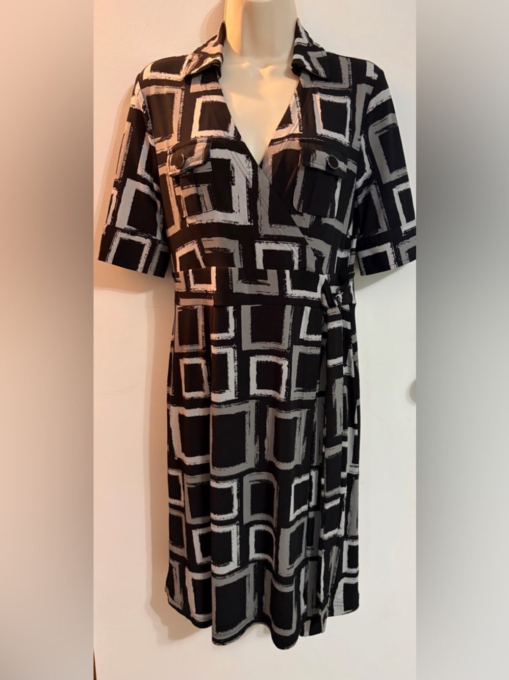 Apt. 9 Black and White Geometric Midi Wrap Dress